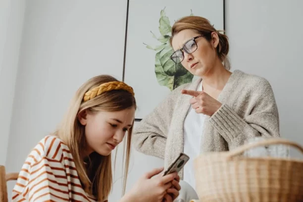 managing screen time with your teens
